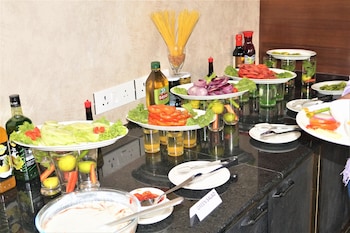 neel clarks inn express agra