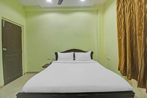 hotel o sri residency near hyderabad central