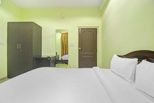 hotel o sri residency near hyderabad central