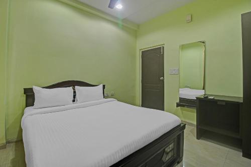 hotel o sri residency near hyderabad central