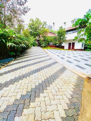 arabian holiday resort at calvary mount idukki