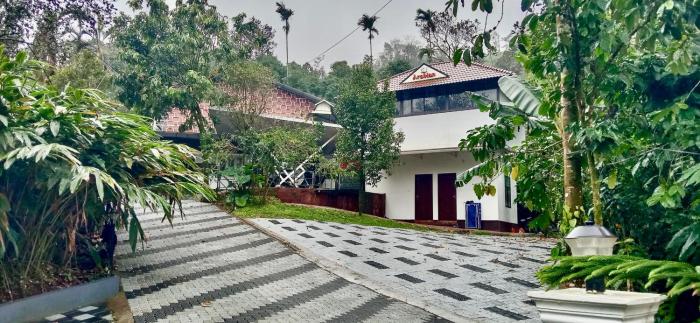 arabian holiday resort at calvary mount idukki