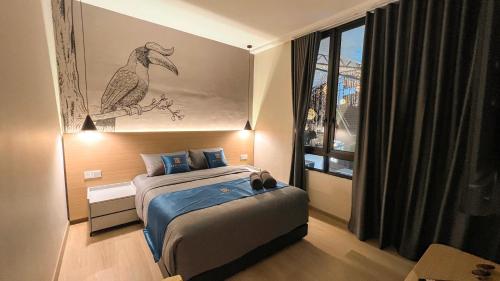 hotel brynton at cameron centrum mall