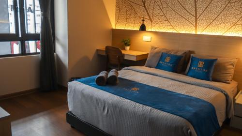 hotel brynton at cameron centrum mall