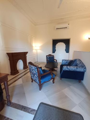 balaram palace resort
