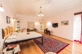 Balaram Palace Resort,,2 star