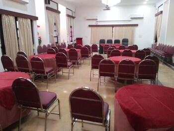 balaram palace resort