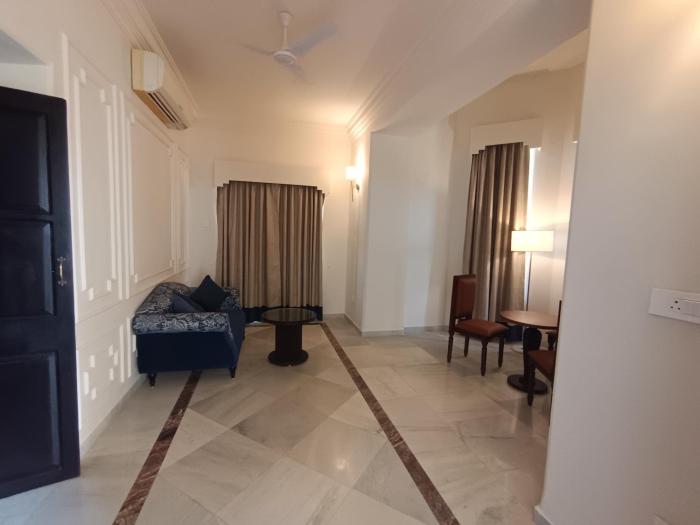 balaram palace resort
