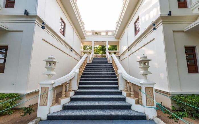 balaram palace resort