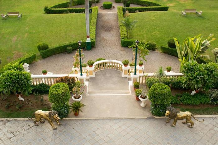 balaram palace resort