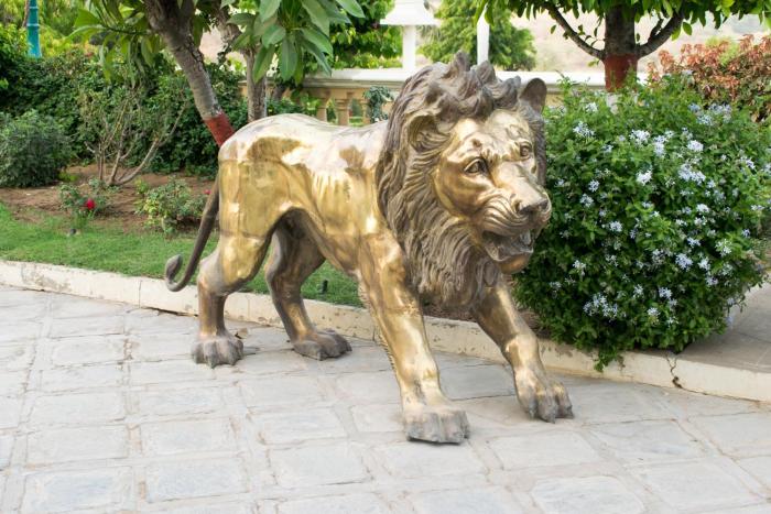 balaram palace resort