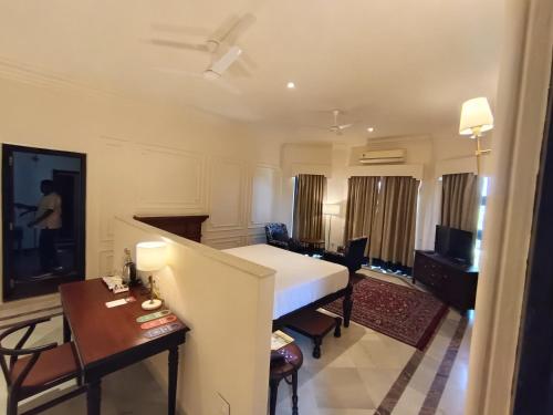balaram palace resort