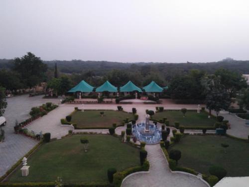 balaram palace resort