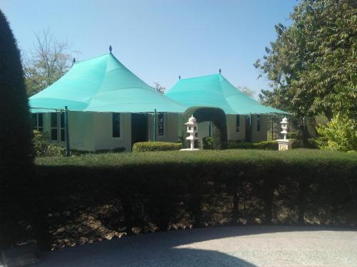 balaram palace resort