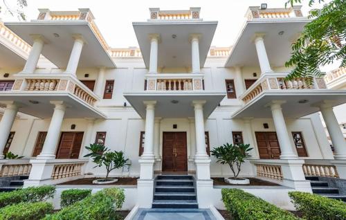 balaram palace resort