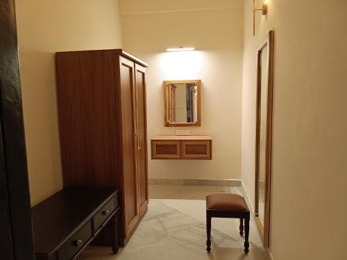 balaram palace resort