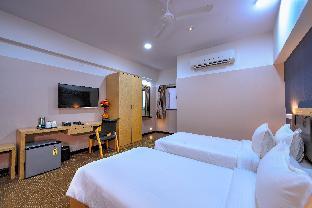 Treehouse Morina,,3 star