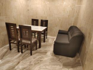 Hotel Grand Inn,,3 star