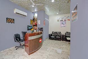 super hotel o raas near hira sweet