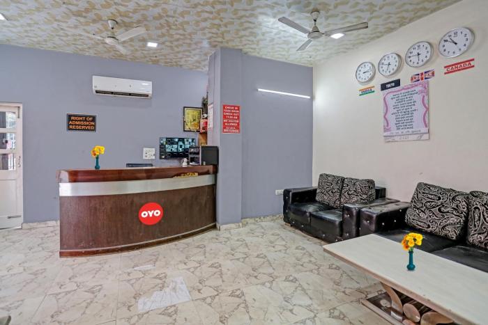 super hotel o raas near hira sweet