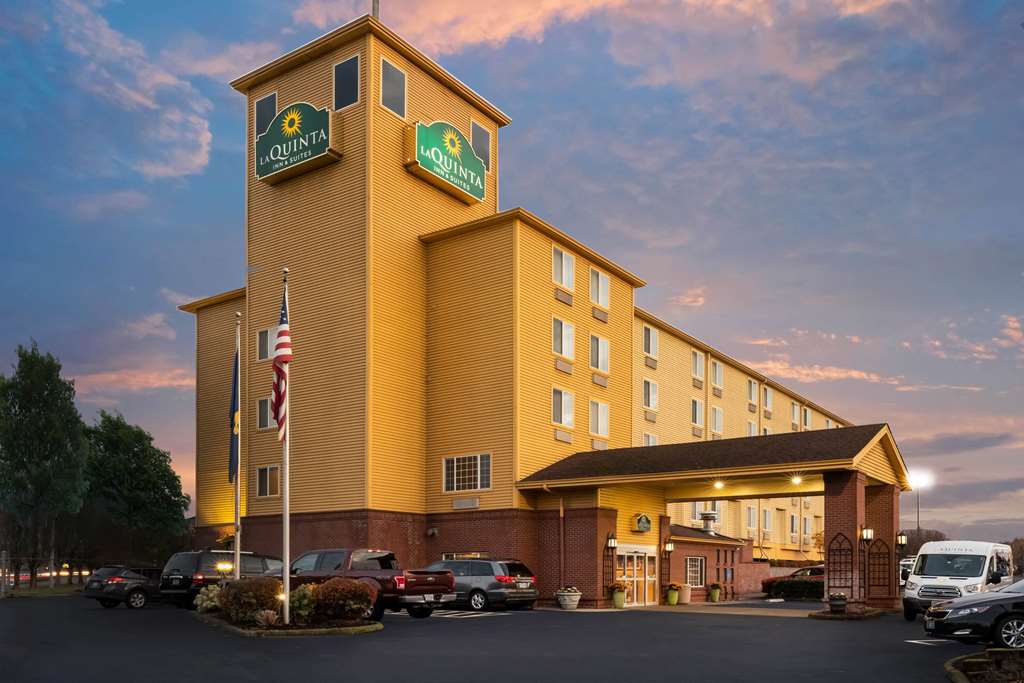 la quinta inn and suites by wyndham portland airport