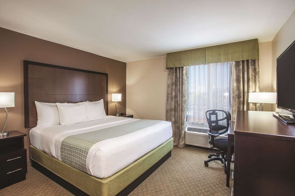 la quinta inn and suites by wyndham portland airport