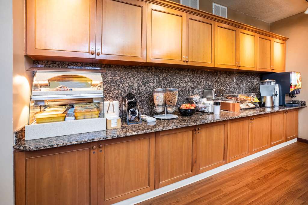 la quinta inn and suites by wyndham portland airport