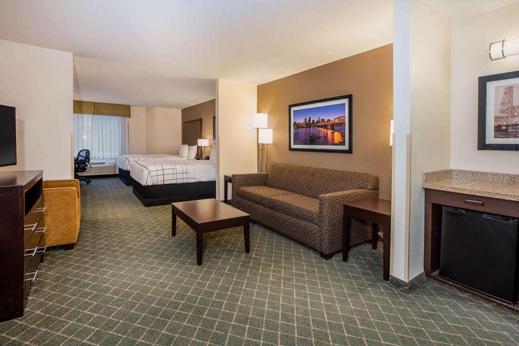 la quinta inn and suites by wyndham portland airport