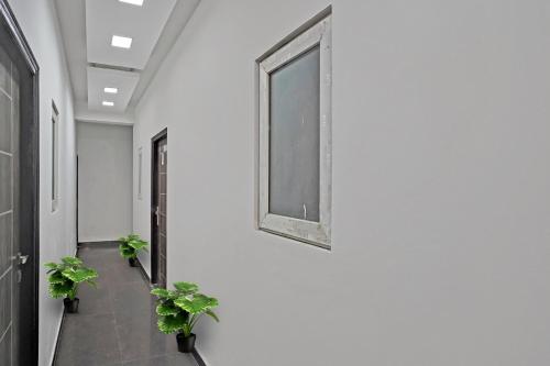 signature hotel noida 62