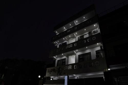 collection o samira residency near botanic garden of indian republic