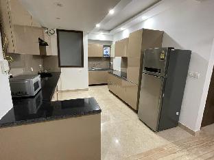 Flxho Uno- Premium Private Room- Golf Course Road,,4 star