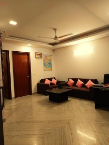 sapphire home stay nizamuddin railway station