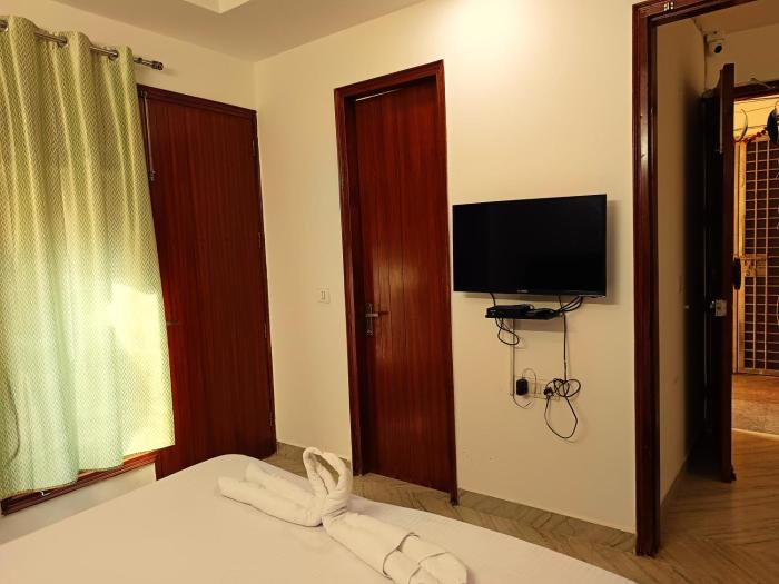 sapphire home stay nizamuddin railway station