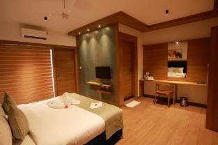 Cmk Gulmohar Suites,,3 star