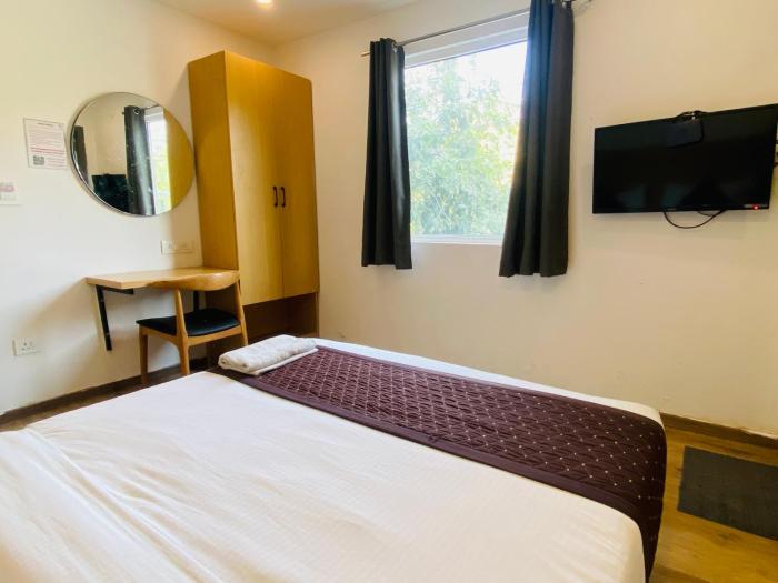 qotel comfort ip residency east delhi preet vihar