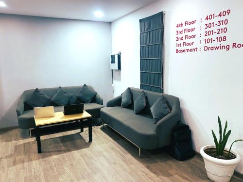 qotel comfort ip residency east delhi preet vihar
