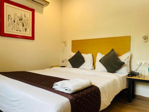 qotel comfort ip residency east delhi preet vihar