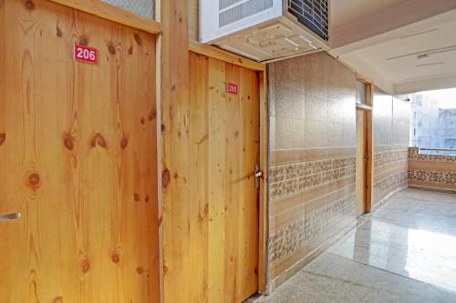 super sector 64 umen hotel nearby aadarsh pariksha kendra