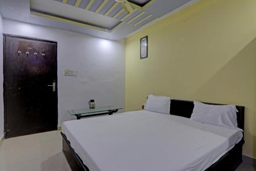 Hotel O Sri Krishna Palace,,3 star