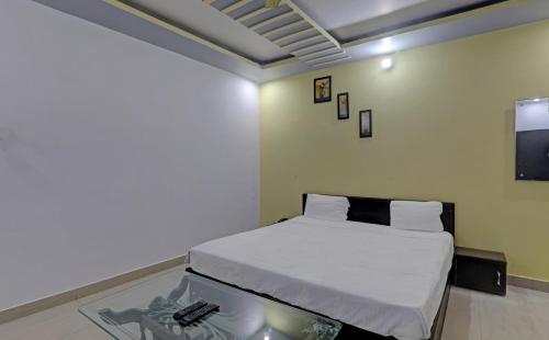 Hotel O Sri Krishna Palace,,3 star