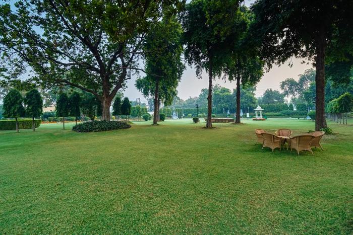 the lalit traveller khajuraho