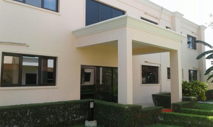 the lalit traveller khajuraho