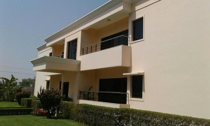 the lalit traveller khajuraho