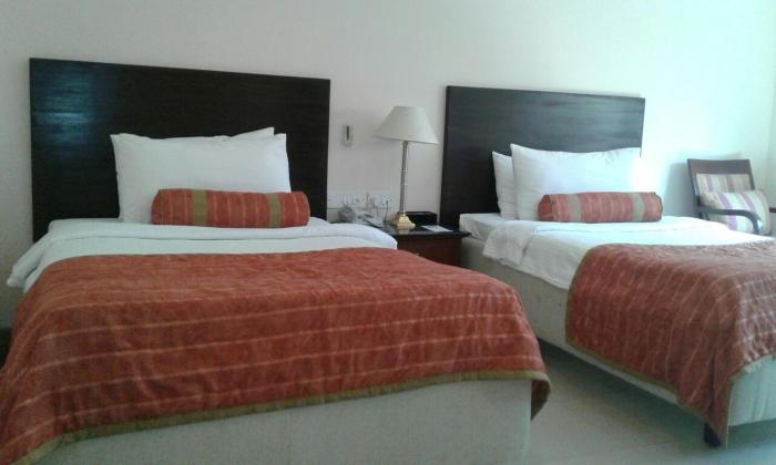 the lalit traveller khajuraho