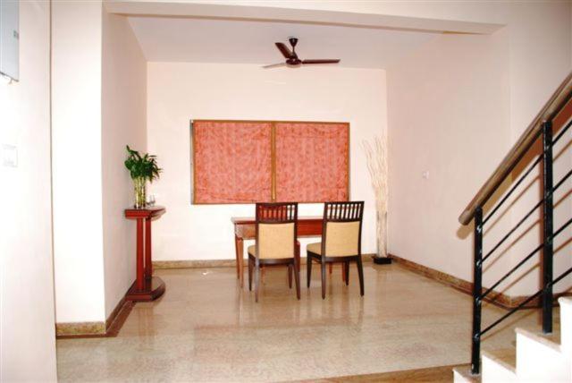 the lalit traveller khajuraho