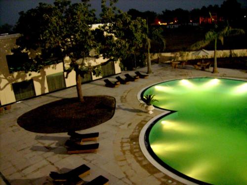 the lalit traveller khajuraho