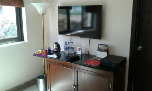 the lalit traveller khajuraho