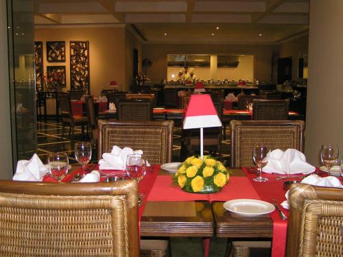 the lalit traveller khajuraho