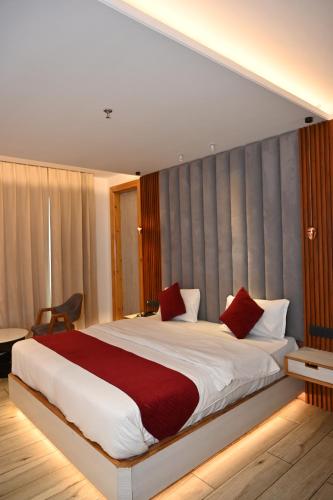 grace inn hotel dehradun