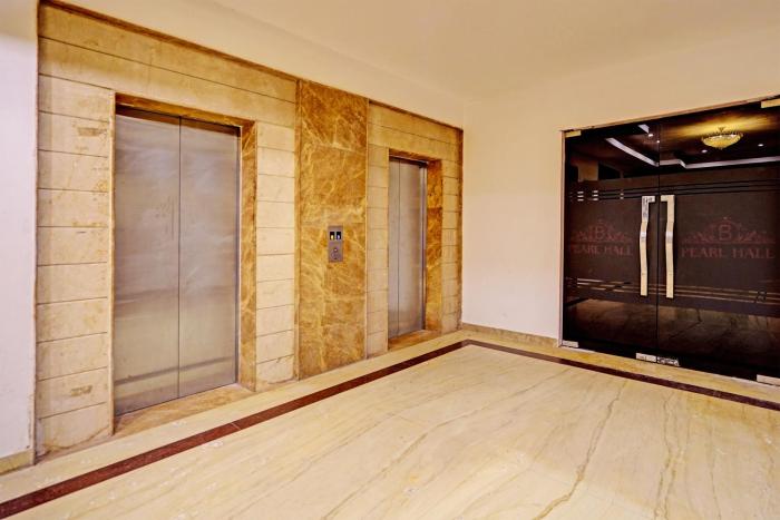 super townhouse oak hotel city mark gurgaon